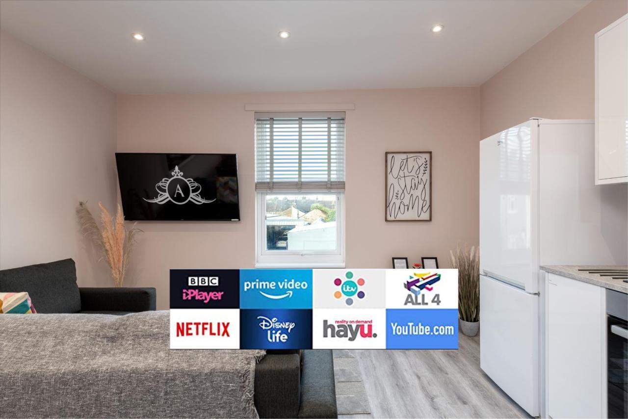 Cool, Calm & Contractor-Approved - Summer Stays Open - Apartment D Gillingham (Kent) Exterior foto